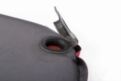 Exped SIM Comfort 7.5 LW Zelfopblazende Slaapmat -Bo-Camp Winkel 1267 1900 6184 sim comfort valve open 5472x3648 2