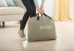 Intex Pillow Rest Raised Luchtbed - Eenpersoons -Bo-Camp Winkel 1320 1900 64122 inuse1 2017 300
