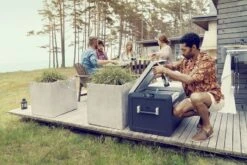 Dometic CFX3 75DZ Compressor Koelbox - 74 Liter 23 Dometic CFX3 75DZ Compressor Koelbox - 74 Liter -Bo-Camp Winkel dometic cfx3 bbq dinner friends drinks resultaat